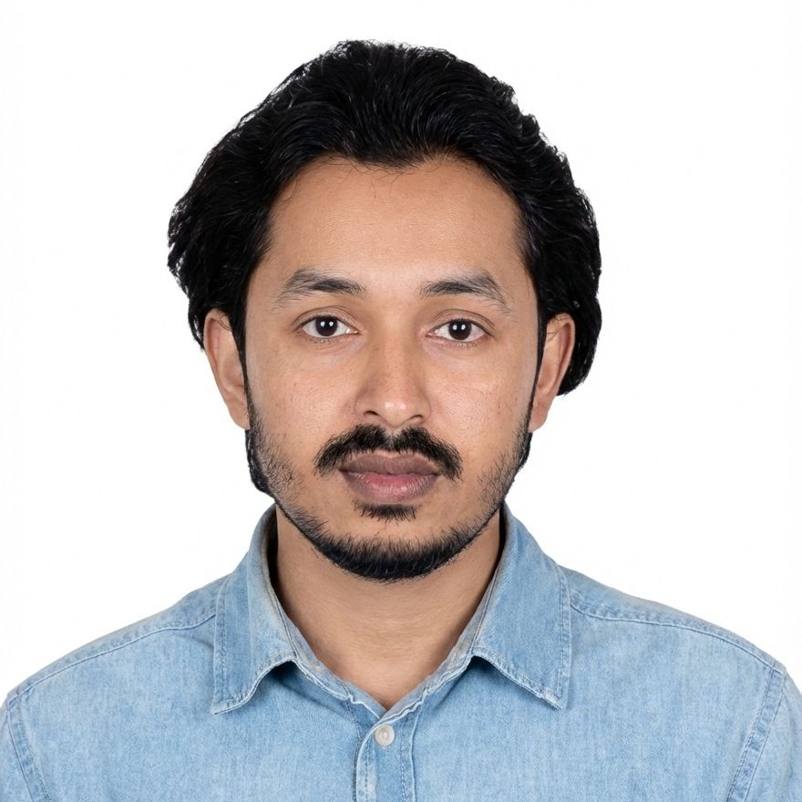 Portrait of Daniel Khan